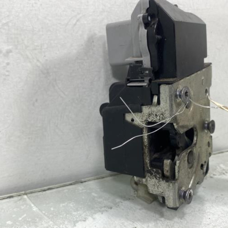 Serrure avant droit CITROEN XSARA PICASSO Photo n°1