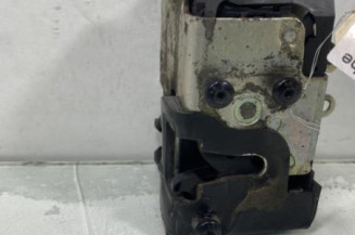 Serrure avant gauche FORD FIESTA 5