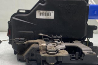 Serrure arriere droit VOLKSWAGEN TOURAN 1 Photo n°1