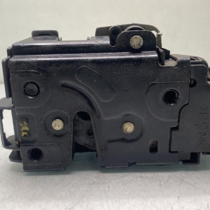Serrure arriere gauche VOLKSWAGEN TOURAN 1 Photo n°3