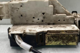 Serrure avant gauche PEUGEOT 207