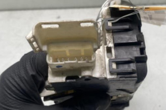 Serrure avant gauche PEUGEOT 207