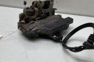 Serrure avant gauche VOLKSWAGEN GOLF 4