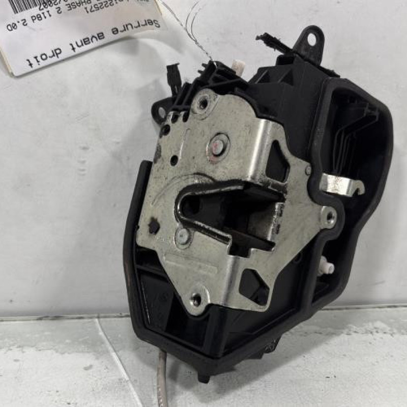 Serrure avant droit BMW SERIE 1 E87 Photo n°1