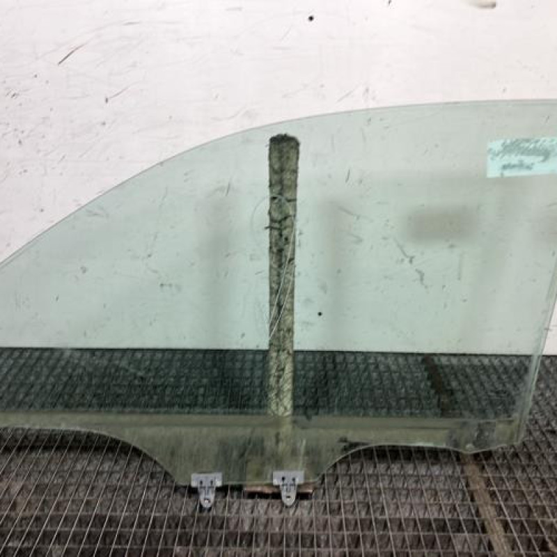 Vitre avant droit NISSAN MICRA 3 Photo n°4