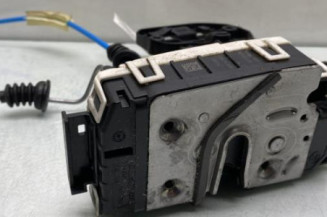 Serrure arriere droit MERCEDES CLASSE A 176 Photo n°1