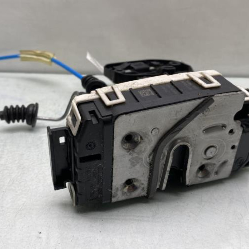 Serrure arriere droit MERCEDES CLASSE A 176 Photo n°1