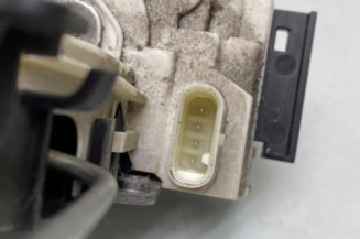 Serrure arriere droit MERCEDES CLASSE A 176