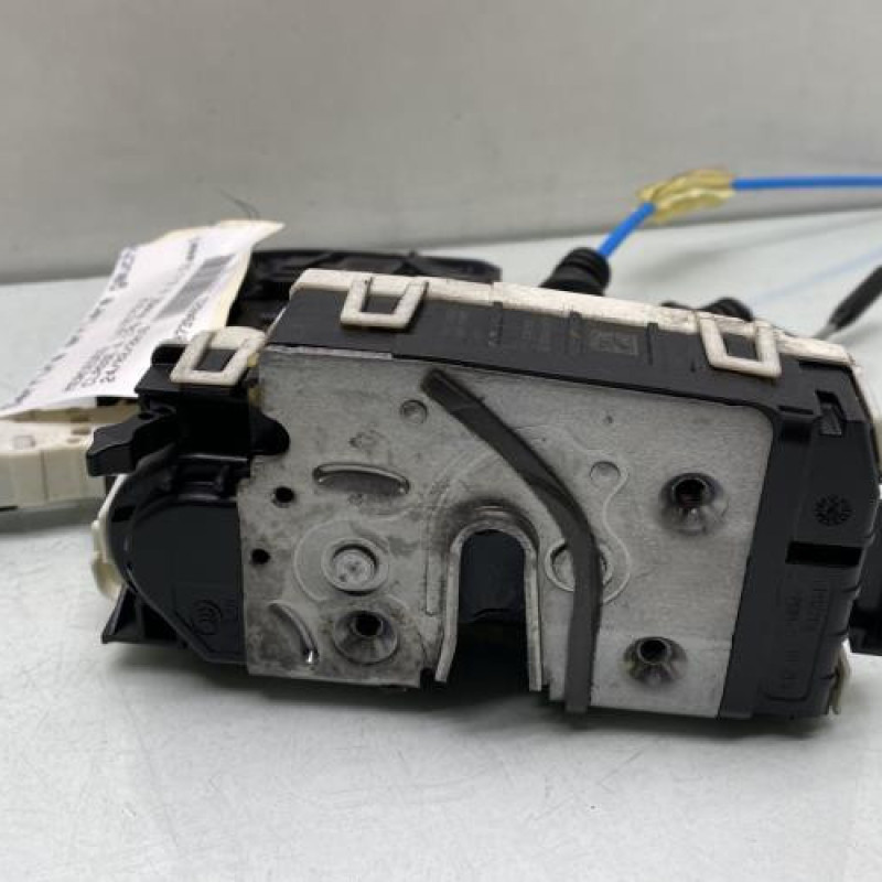 Serrure arriere gauche MERCEDES CLASSE A 176 Photo n°1