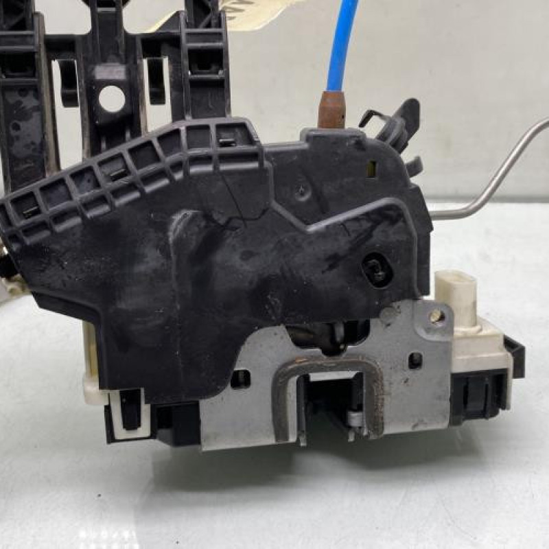 Serrure avant droit MERCEDES CLASSE A 176 Photo n°4