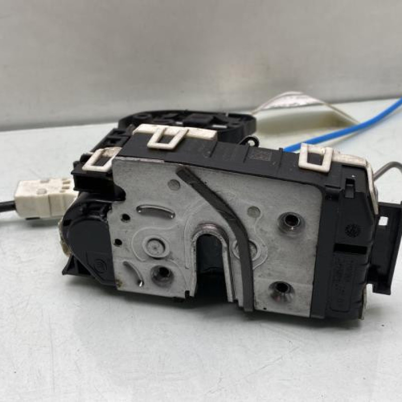 Serrure avant gauche MERCEDES CLASSE A 176 Photo n°1