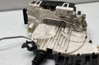 Serrure avant gauche MERCEDES CLASSE A 176