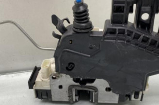 Serrure avant gauche MERCEDES CLASSE A 176