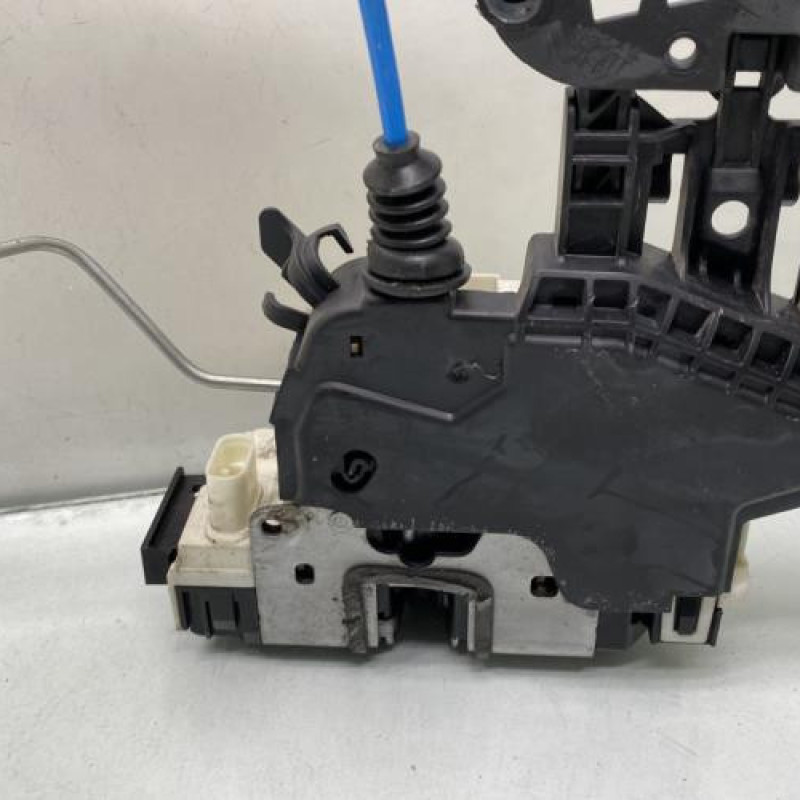 Serrure avant gauche MERCEDES CLASSE A 176 Photo n°3