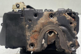 Serrure avant droit PEUGEOT 607