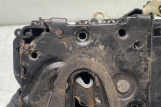 Serrure avant gauche PEUGEOT 607