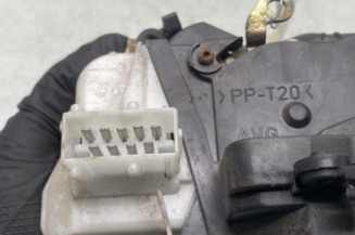 Serrure avant gauche PEUGEOT 607