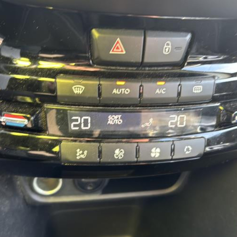 Pretensionneur de ceinture avant droit PEUGEOT 208 1 Photo n°20