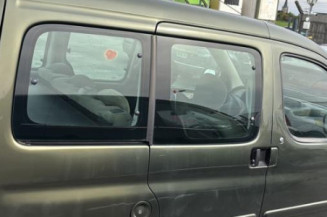 Feu arriere principal gauche (feux) CITROEN BERLINGO 1