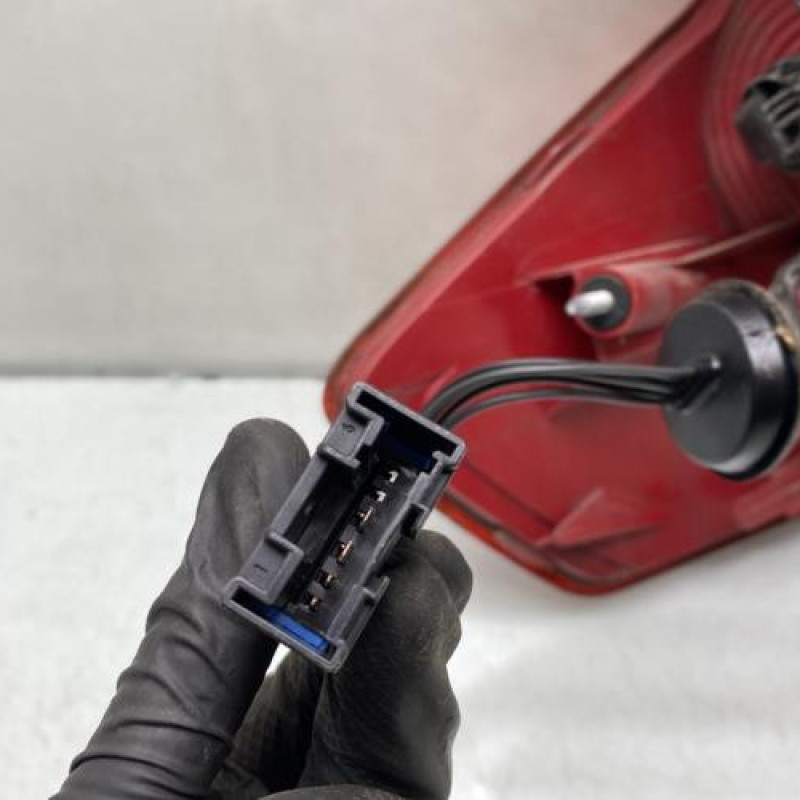 Feu arriere principal droit (feux) CITROEN C4 1 Photo n°3