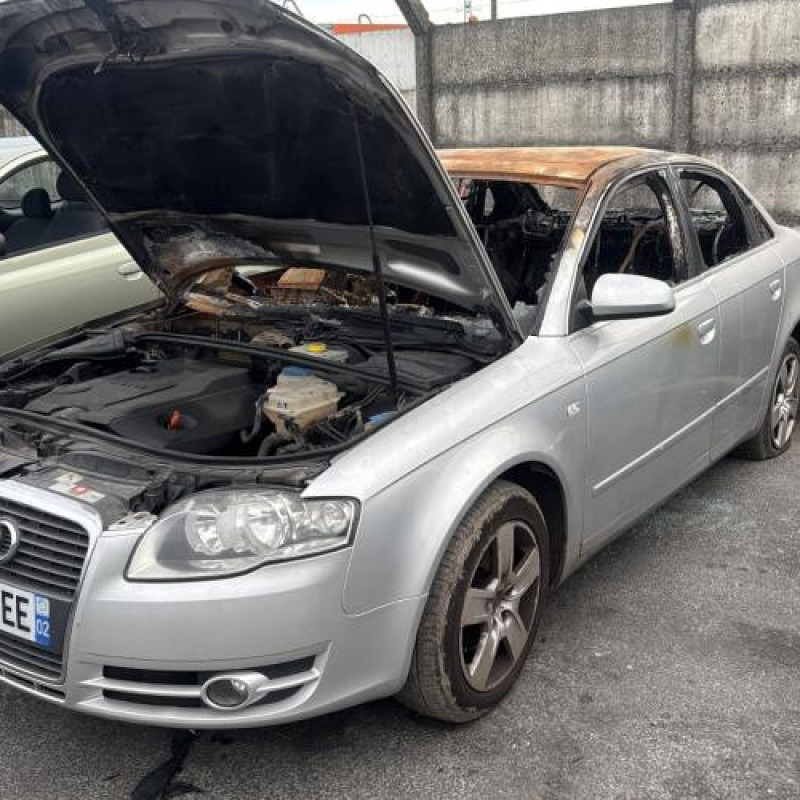 Feu arriere principal droit (feux) AUDI A4 2 Photo n°8