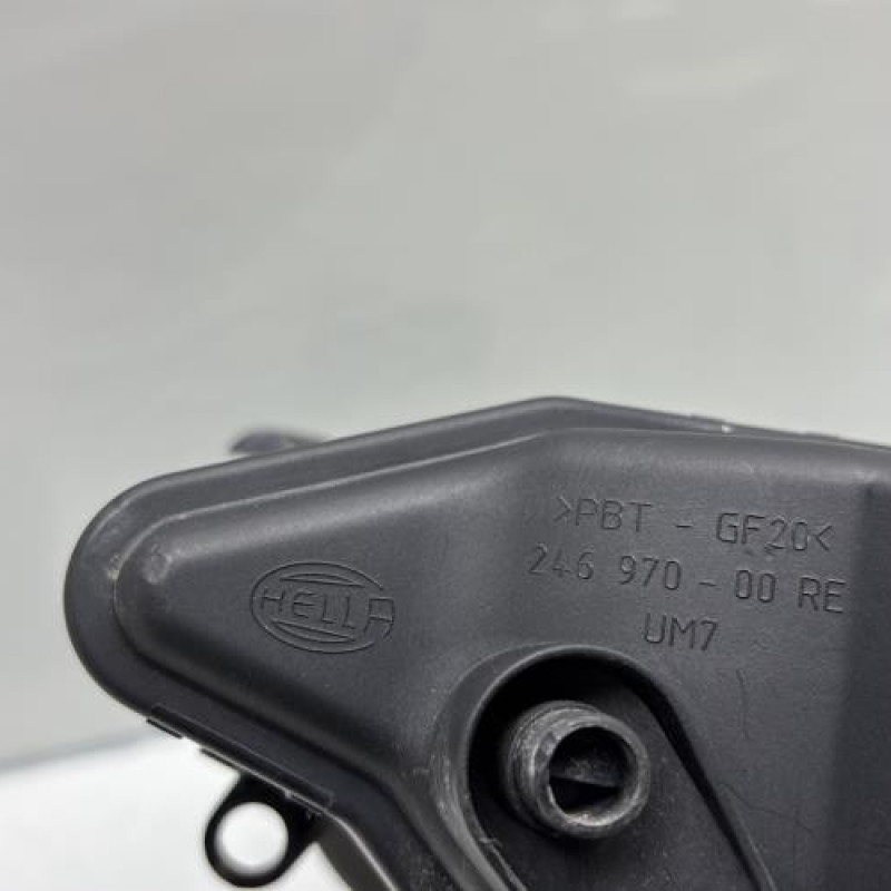 Anti brouillard droit (feux) AUDI A3 2 Photo n°4