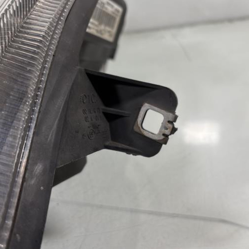 Optique avant principal droit (feux)(phare) OPEL VIVARO 1 Photo n°3