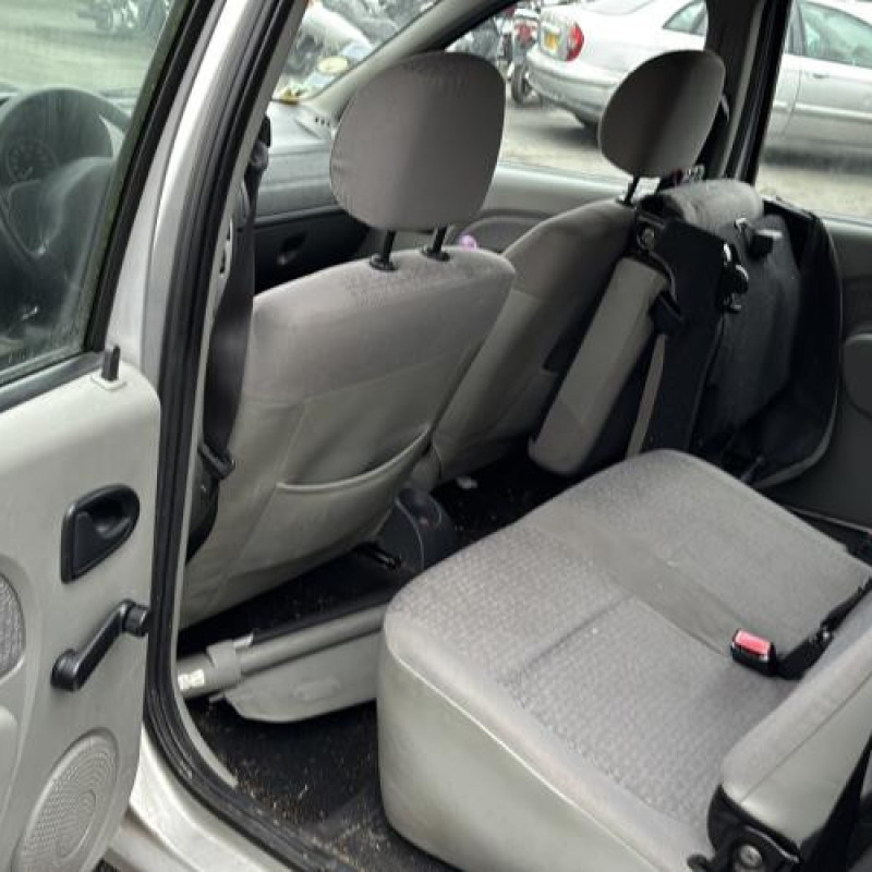 Poignee porte arriere droit DACIA LOGAN MCV 1 Photo n°13