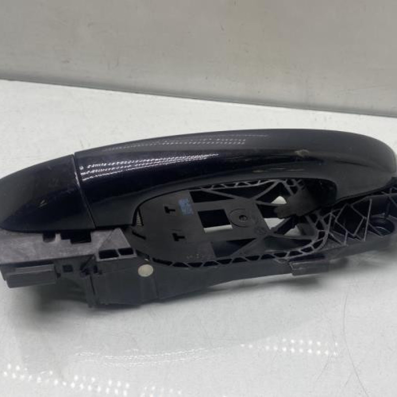 Poignee porte arriere droit VOLKSWAGEN GOLF 6 Photo n°1