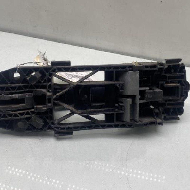 Poignee porte arriere droit VOLKSWAGEN GOLF 6 Photo n°3