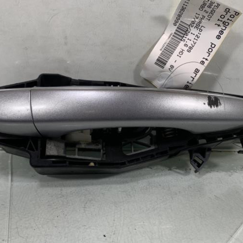 Poignee porte arriere droit PEUGEOT 308 2 Photo n°1