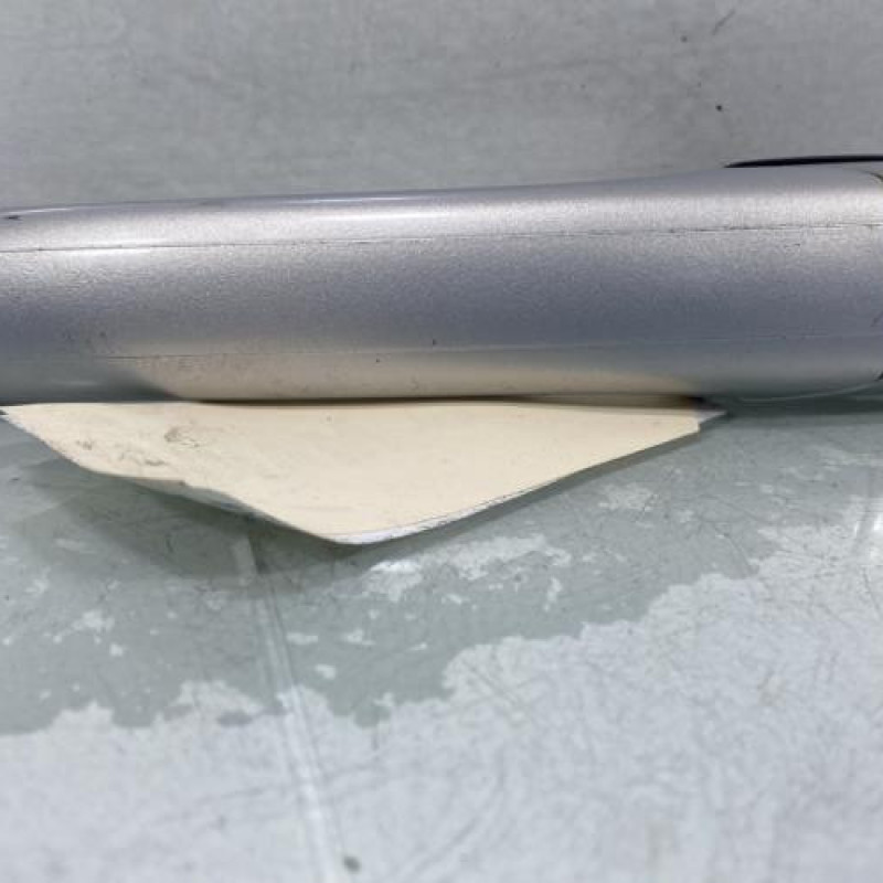 Poignee porte arriere droit VOLKSWAGEN POLO 3 Photo n°1