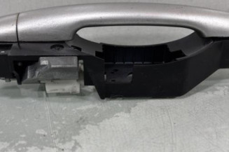 Poignee porte arriere droit RENAULT CLIO 3