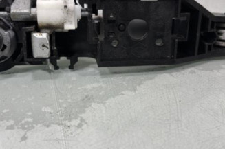 Poignee porte arriere droit RENAULT CLIO 3