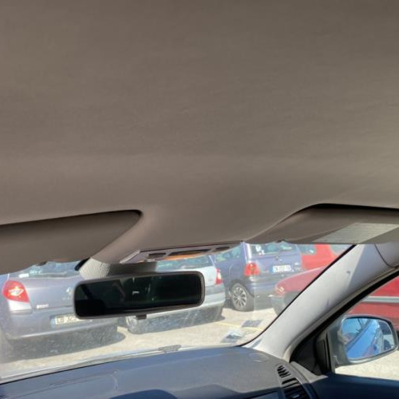 Pretensionneur de ceinture avant droit RENAULT LAGUNA 3 Photo n°20