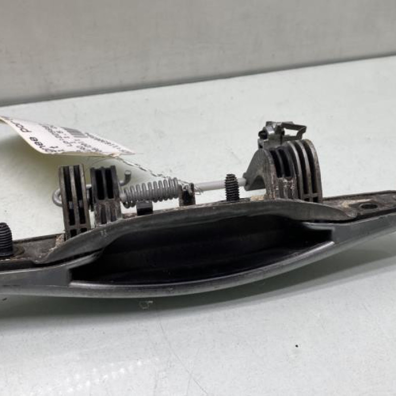 Poignee porte arriere droit DACIA SANDERO 1 Photo n°2