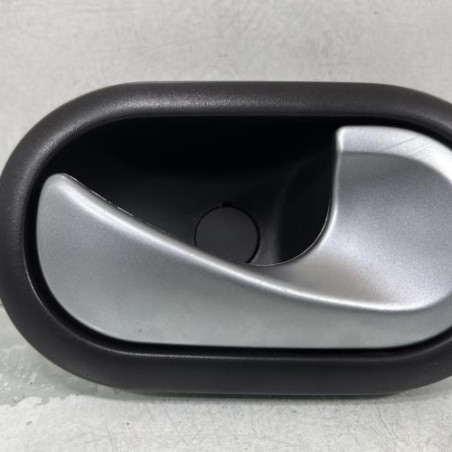 Poignee interieur arriere droit RENAULT CLIO 3 Photo n°1
