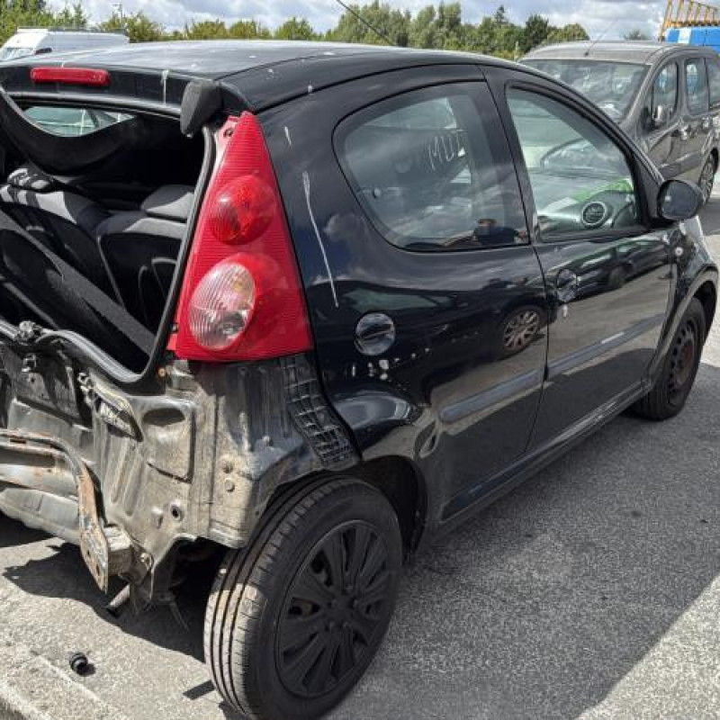 Poignee porte arriere droit PEUGEOT 107 Photo n°20