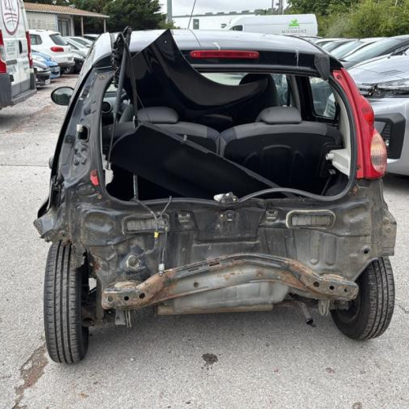 Poignee interieur avant droit PEUGEOT 107 Photo n°7