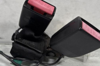 Attache ceinture arriere gauche RENAULT LAGUNA 3 Photo n°1