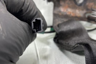 Attache ceinture arriere gauche RENAULT LAGUNA 3