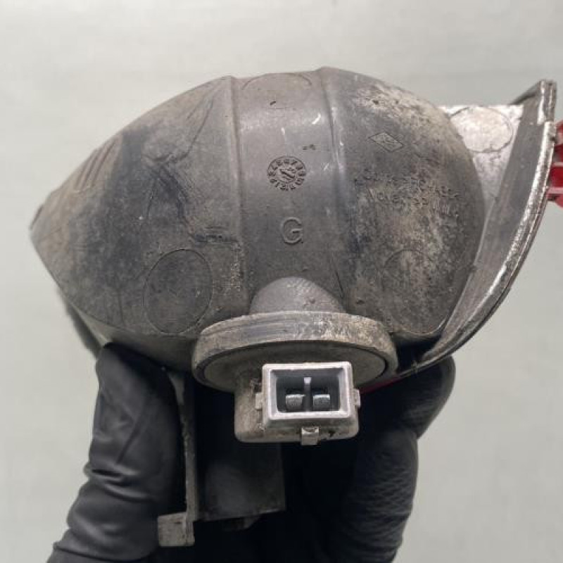 Anti brouillard arriere gauche RENAULT MEGANE 3 Photo n°3