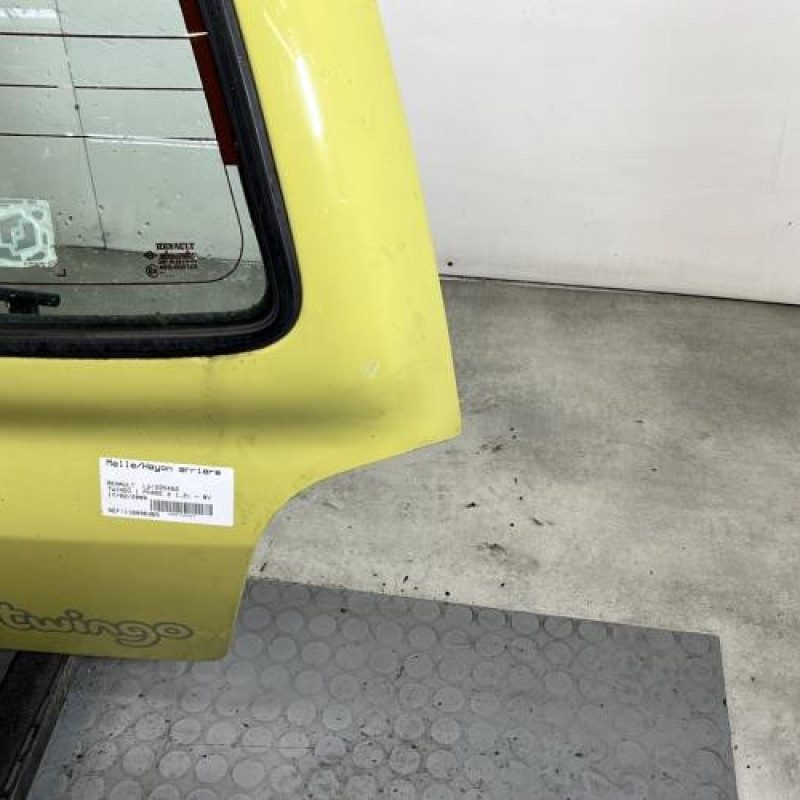 Malle/Hayon arriere RENAULT TWINGO 1 Photo n°4