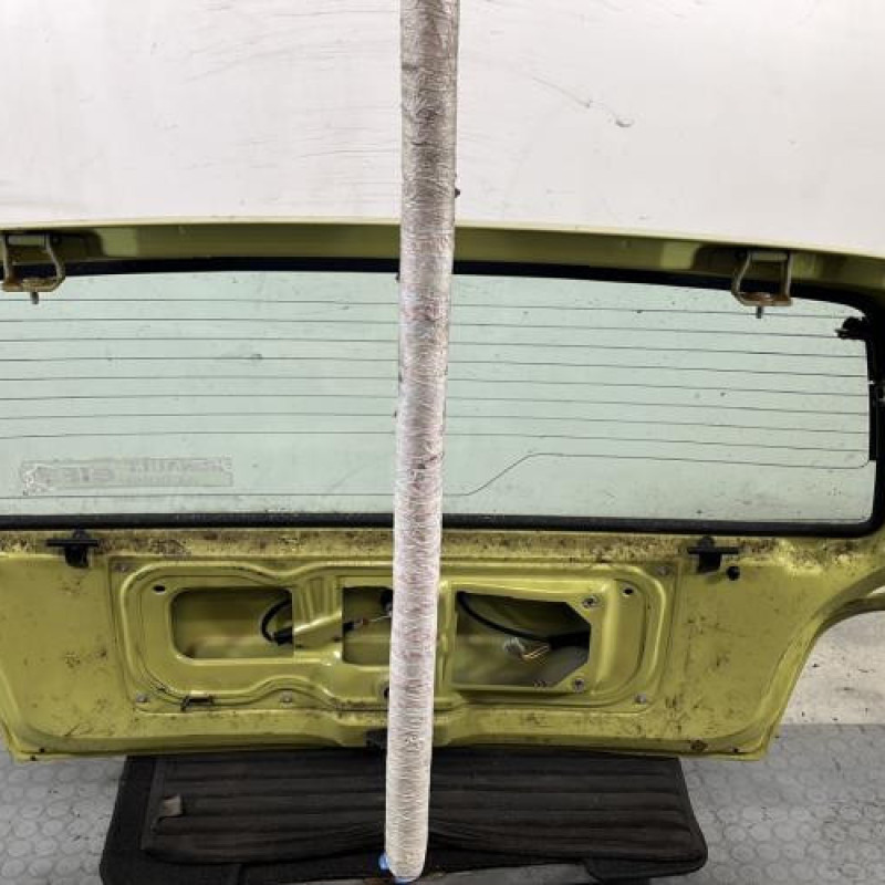 Malle/Hayon arriere RENAULT TWINGO 1 Photo n°10