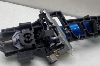 Poignee porte avant droit FORD FIESTA 6