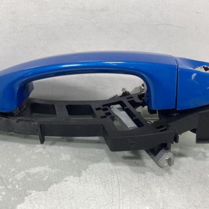 Poignee porte avant gauche FORD FIESTA 6 Photo n°3