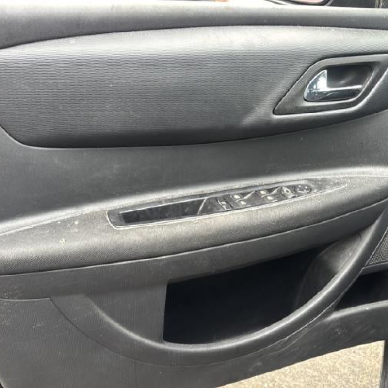 Attache ceinture avant droit CITROEN C4 1 Photo n°15