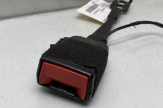Attache ceinture avant droit PEUGEOT 5008 2