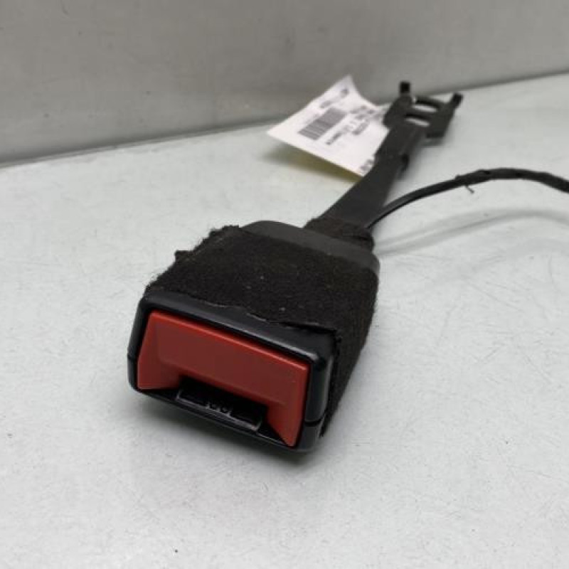 Attache ceinture avant droit PEUGEOT 5008 2 Photo n°3