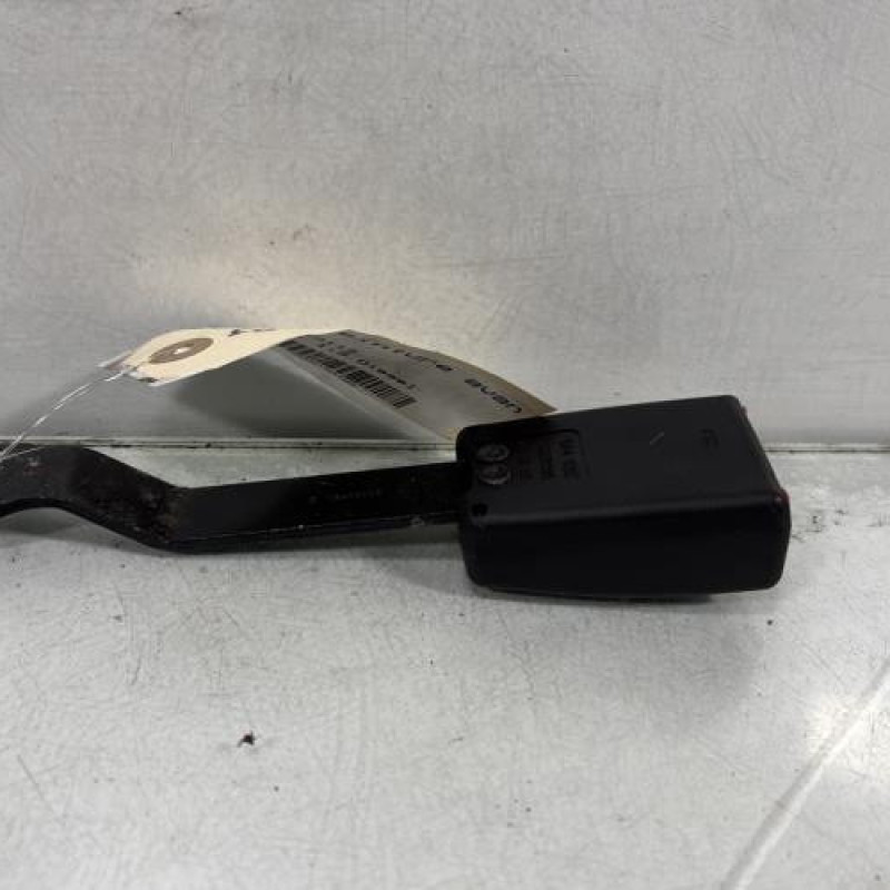 Attache ceinture avant droit RENAULT CLIO 3 Photo n°3